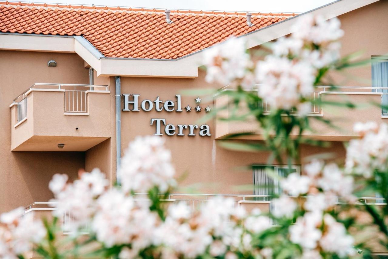 Hotel Terra 노바야 외부 사진